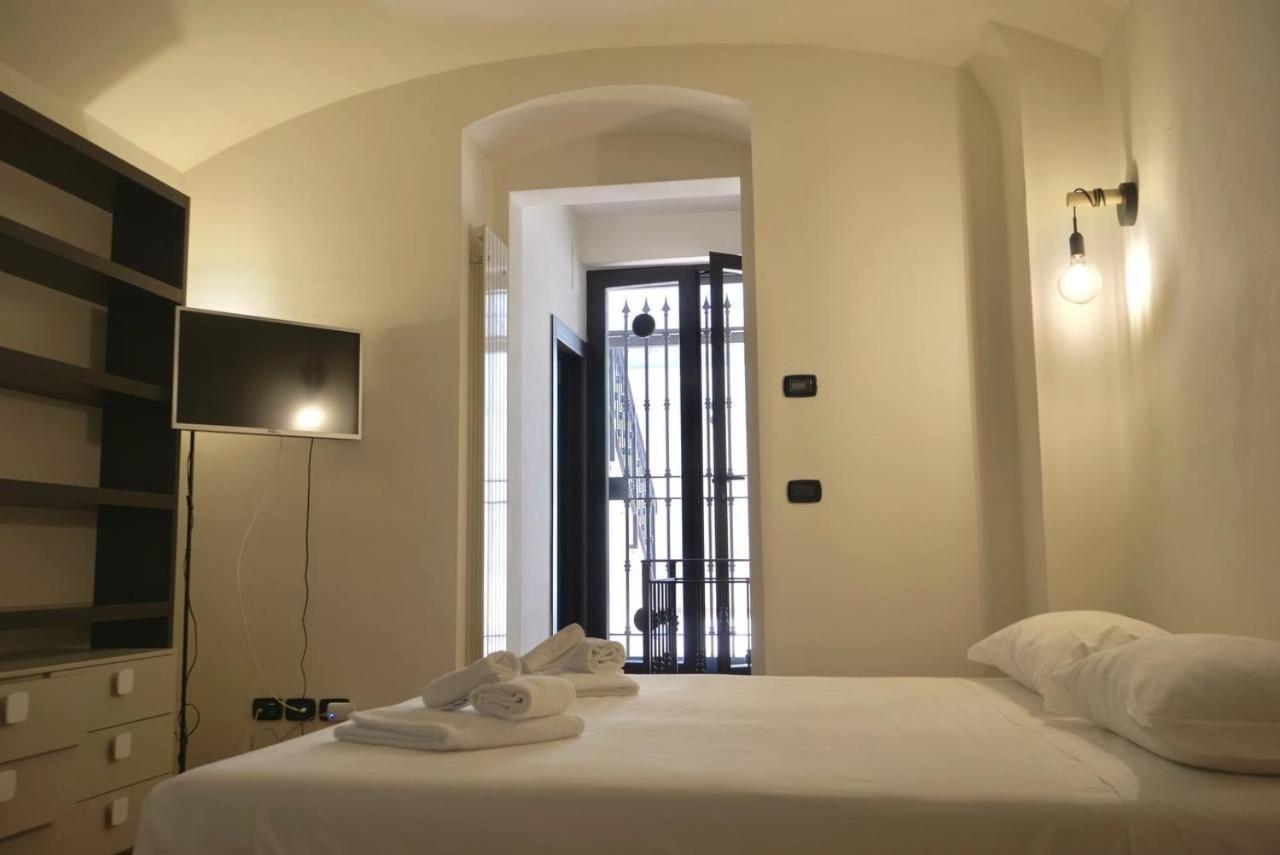 Blu Suites And Apartments Бари Экстерьер фото